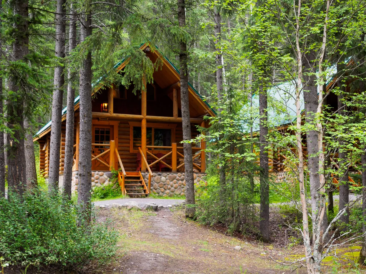 Elkhorn Hot Springs Lodge