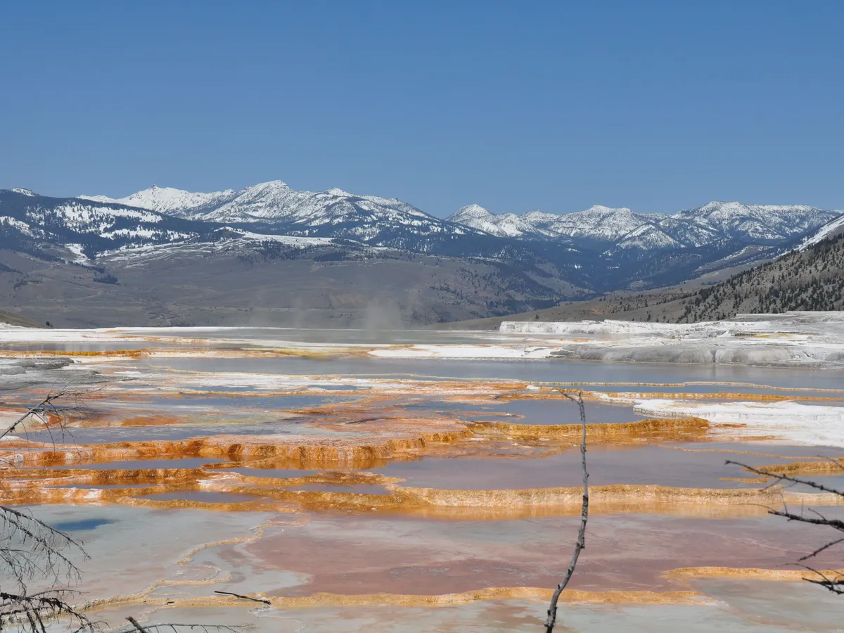 Mammoth Hot Springs Hotel & Cabins