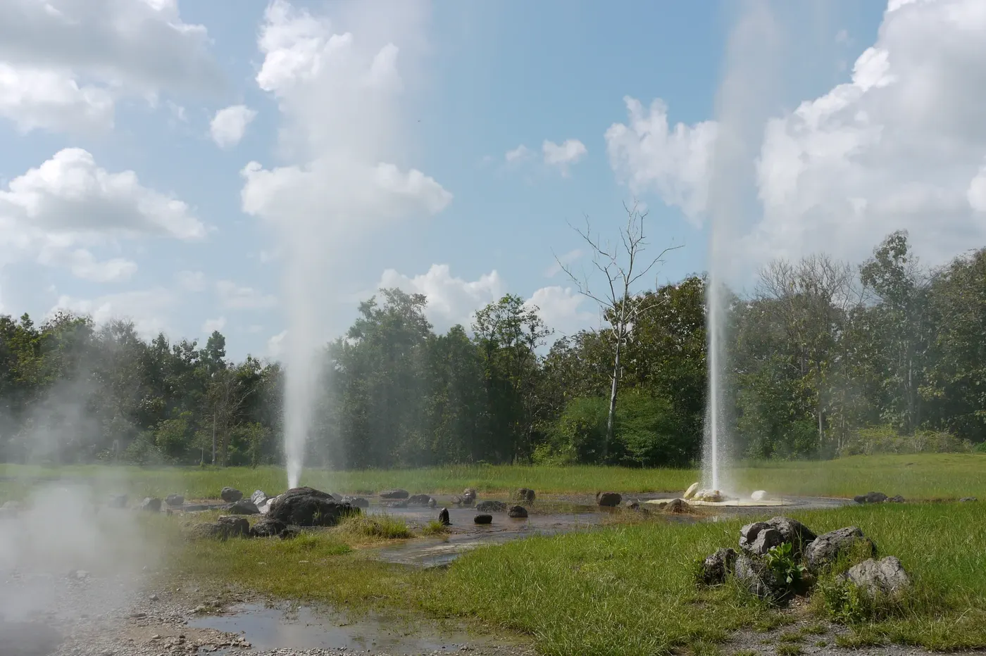 San Kamphaeng Hot Springs